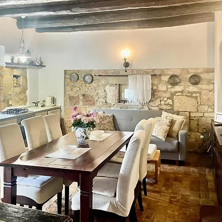 Ferienhaus Gorgeous In With Wifi Pomer